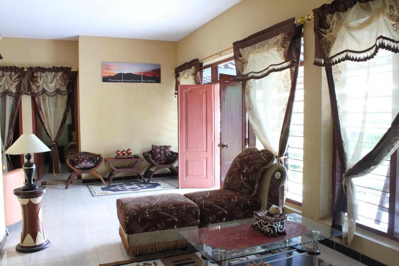 Marry Ind Gunung Kawi Guest House Malang Bumirejo Exteriér fotografie